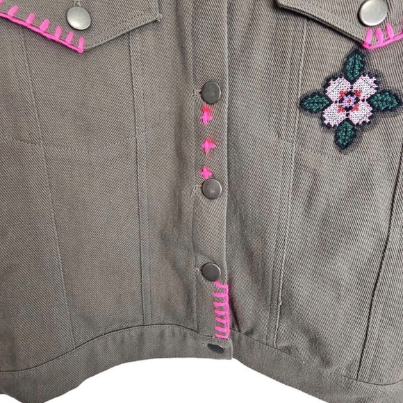 Natural Life Tara Embellished Jacket Floral Boho Festival Denim Jacket MED - Picture 3 of 6